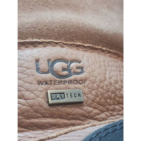 Ugg Australia 8 5 women's waterproof sherpa lined Adirondack - Picture 7 of 8